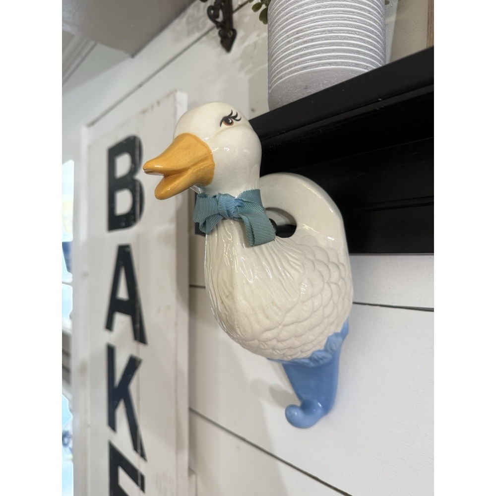 Vintage White Ceramic Duck Head Yellow Beak Towel Holder Wall Mount Hanger